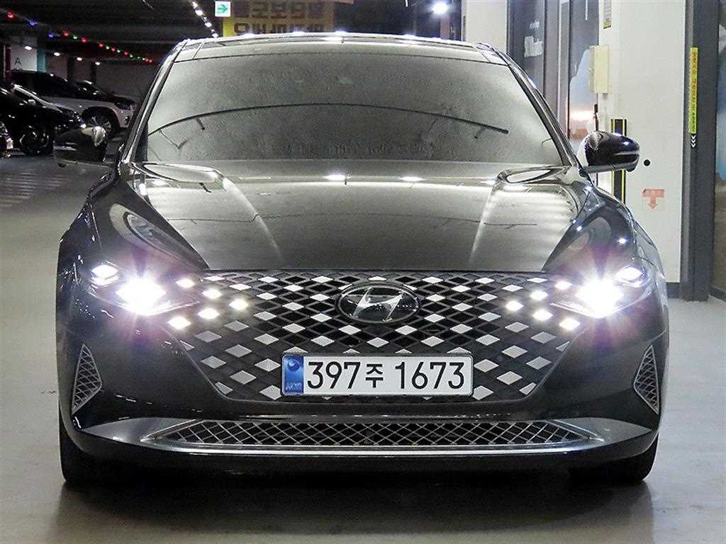 HYUNDAI Grandeur - Vista 2