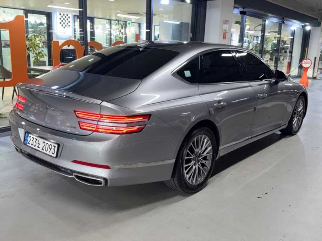 Genesis G80 - Vista 6