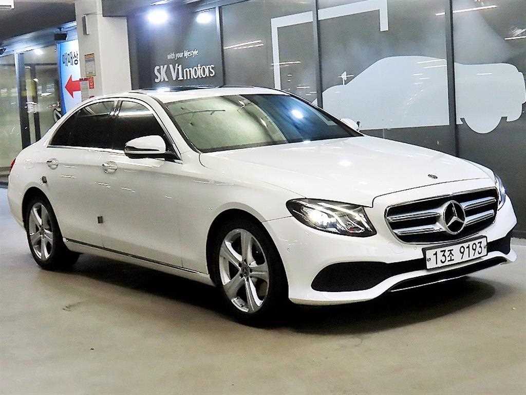 Mercedes Benz E class 2018 Blanco - Importación desde Corea - HF Imports Iquique - Foto 1