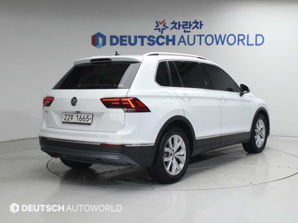 Volkswagen Tiguan - Vista 2