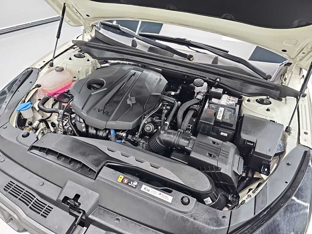 KIA K5 - Vista 7
