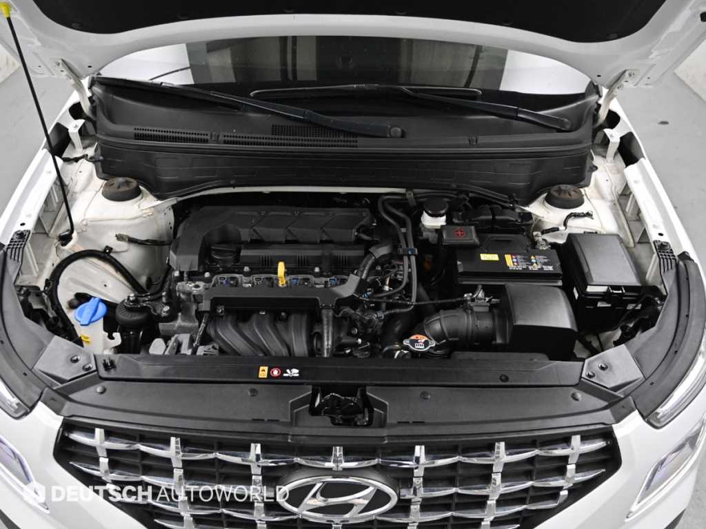 HYUNDAI Venue - Vista 8