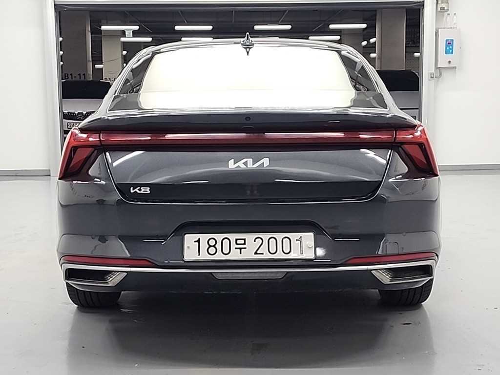 KIA K8 - Vista 3