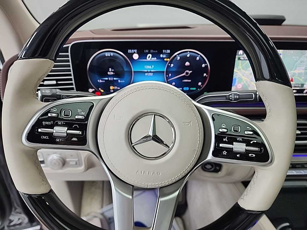Mercedes Benz GLS Class - Vista 11