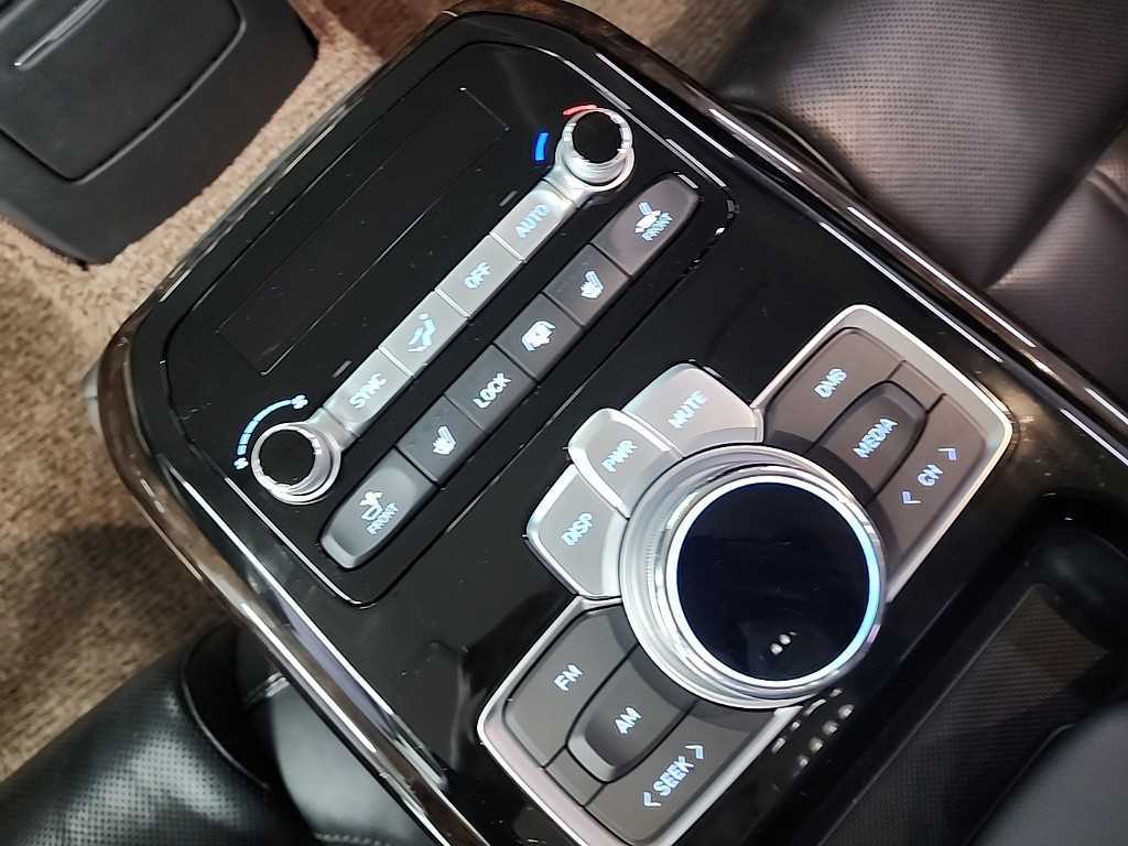 Genesis G90 2019 Negro - Importación desde Corea - HF Imports Iquique - Foto 17