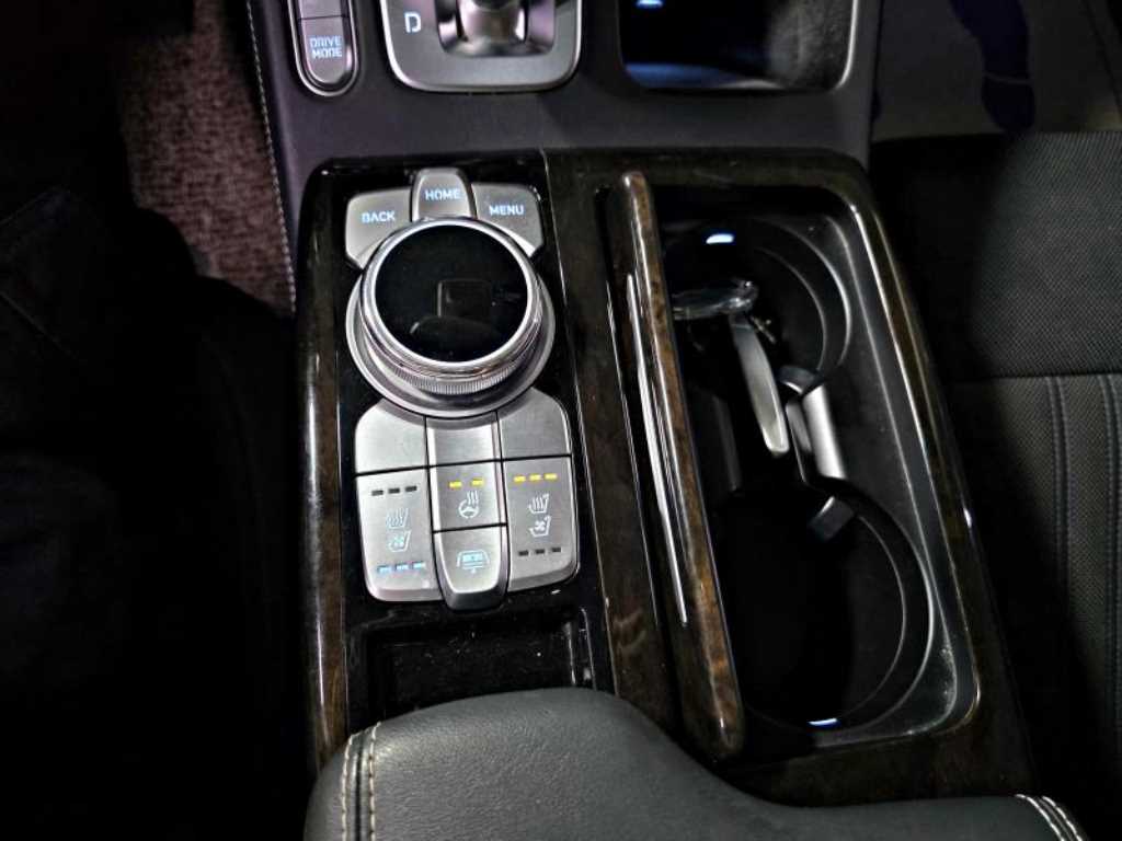 Genesis G90 2020 Negro - Importación desde Corea - HF Imports Iquique - Foto 20