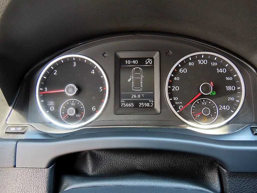 Volkswagen Tiguan - Vista 11