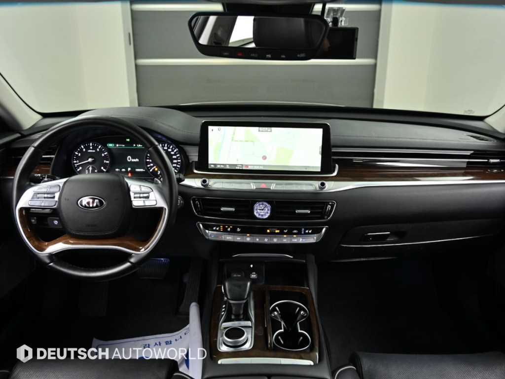 KIA K9 - Vista 9