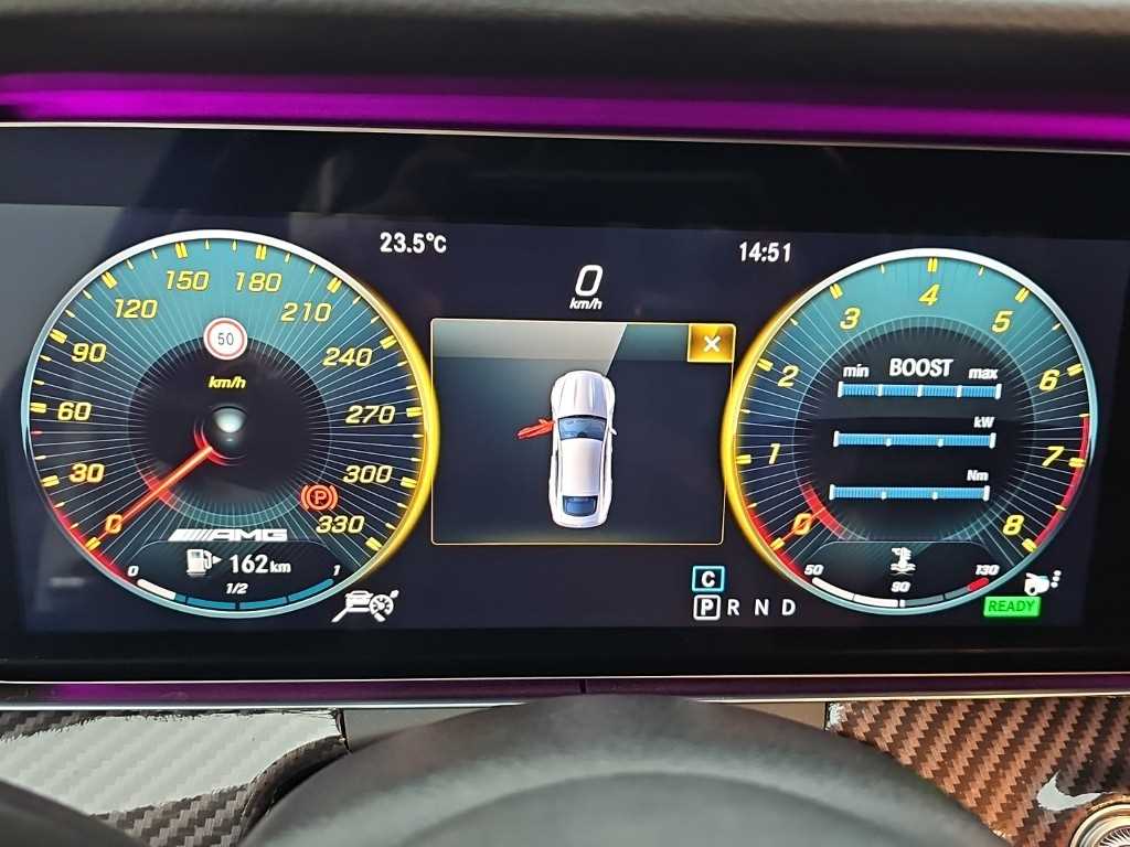 Mercedes Benz AMG GT - Vista 8