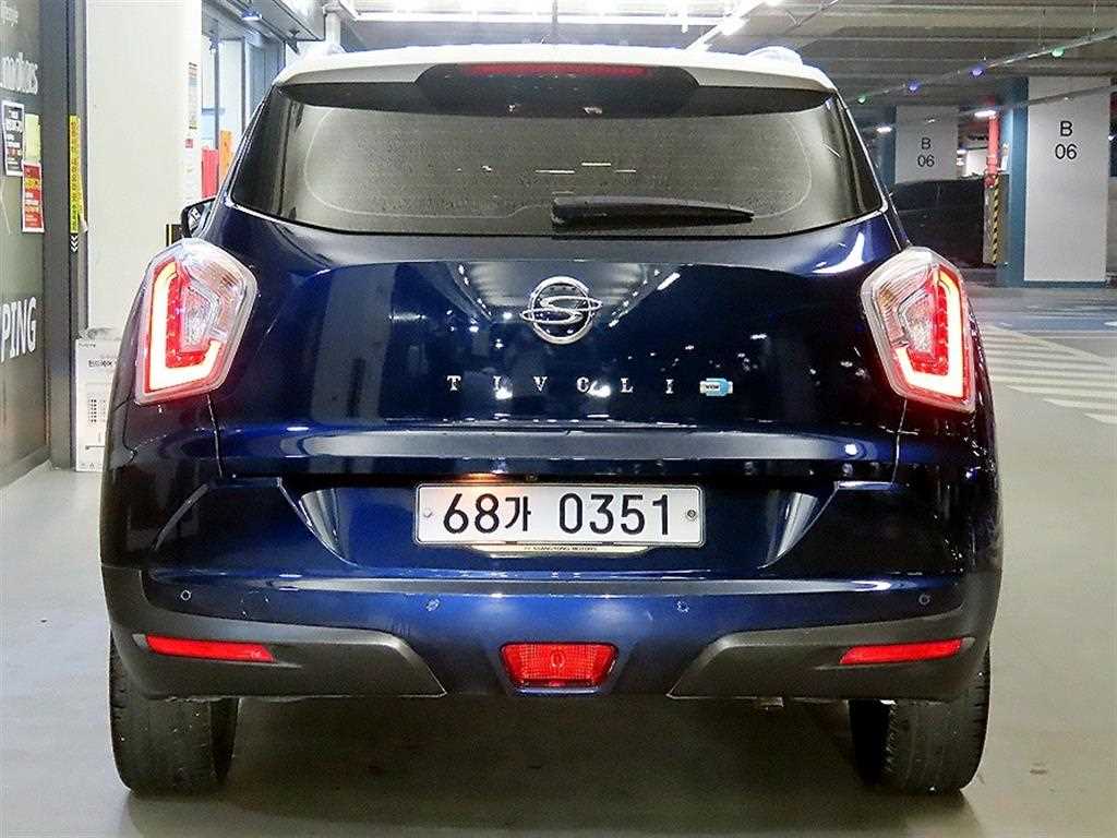 Ssangyong Tivoli - Vista 7