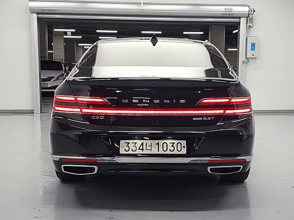 Genesis G90 - Vista 3