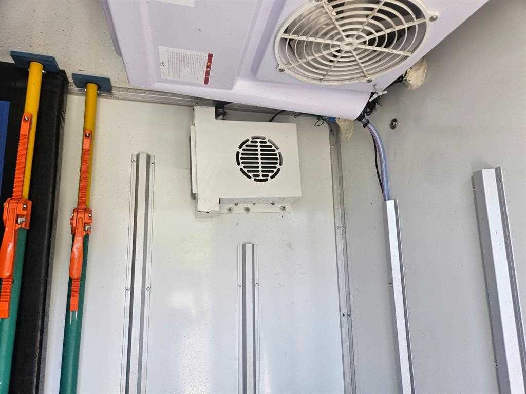 Small Truck Freezer Box(High Deck) - Vista 12