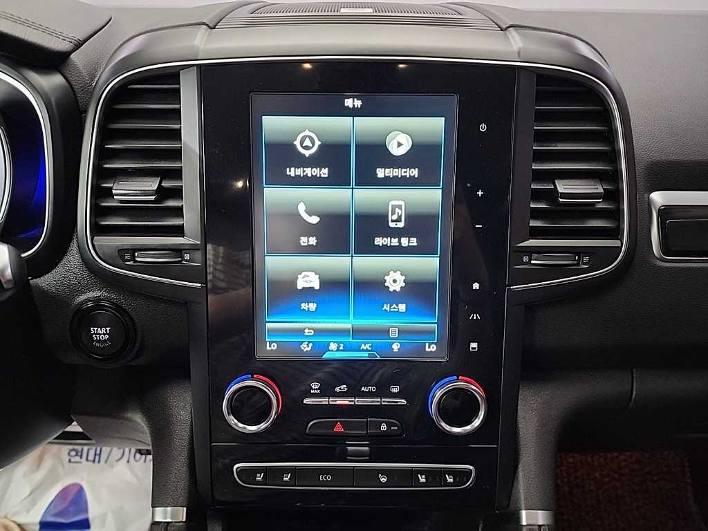 SAMSUNG QM6 - Vista 12