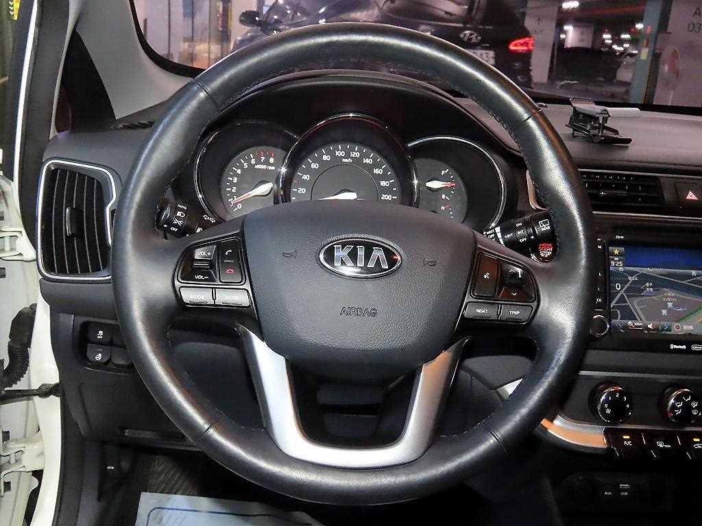 KIA Pride - Vista 10