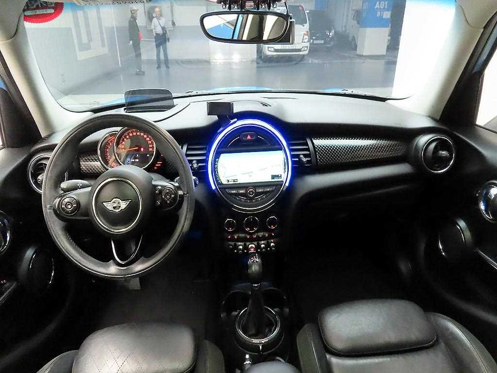 Mini Cooper - Vista 10