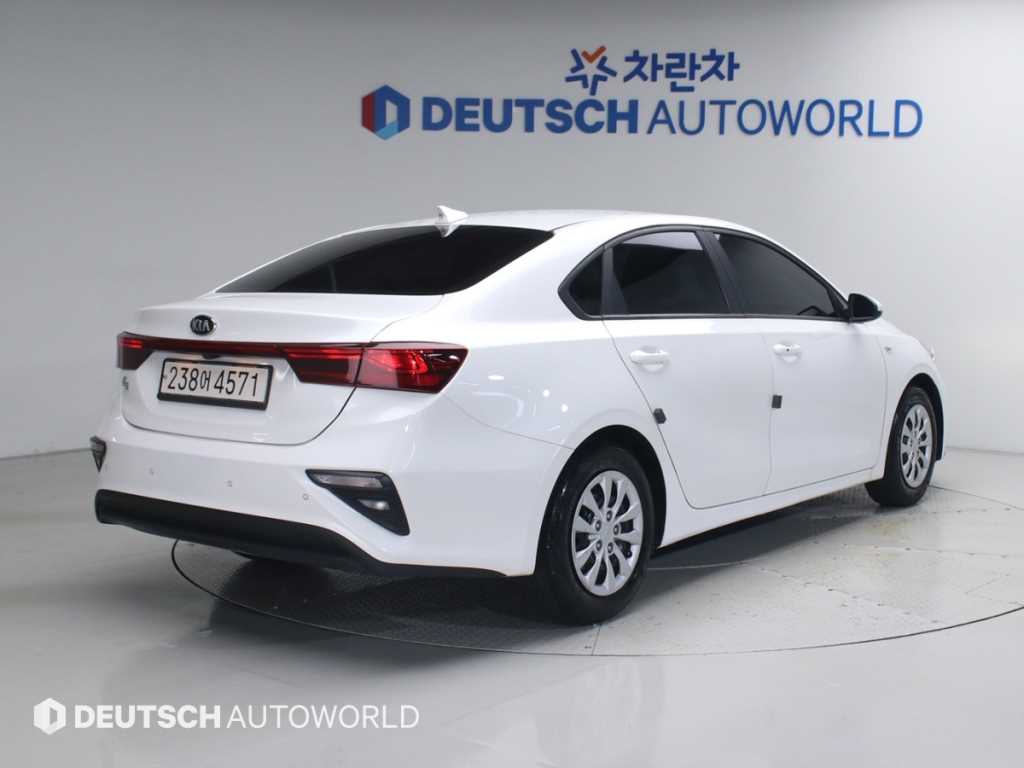 KIA K3 - Vista 2