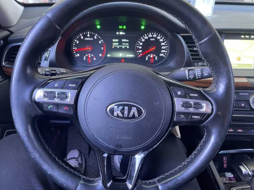 KIA K7 - Vista 8