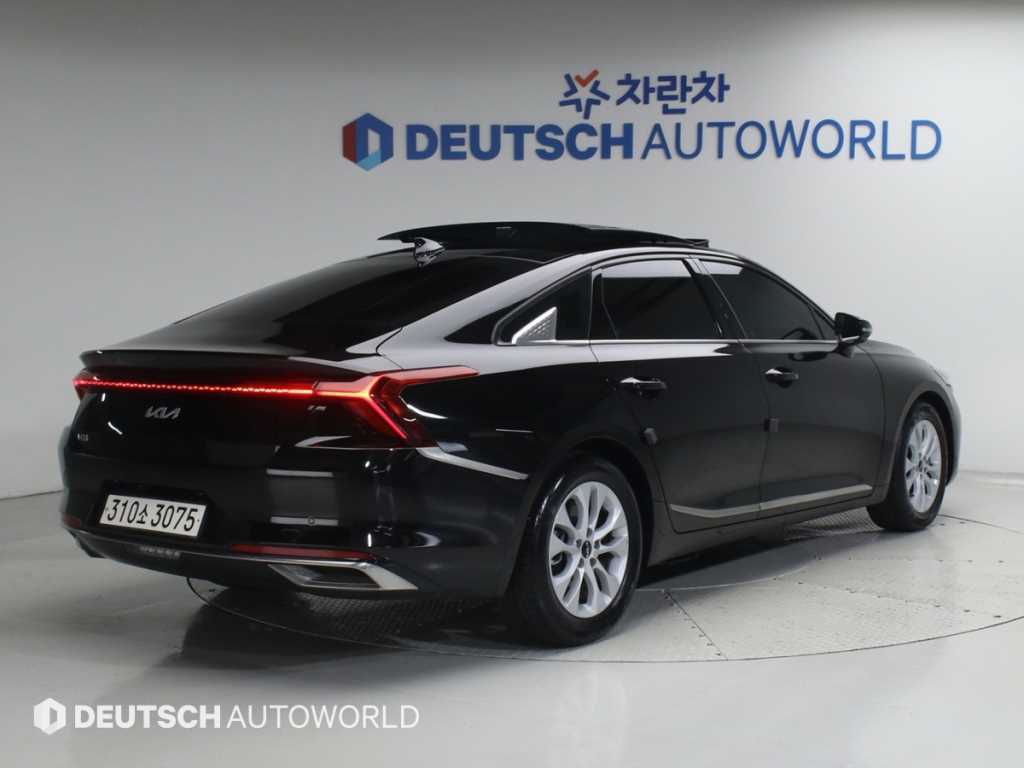 KIA K8 - Vista 6
