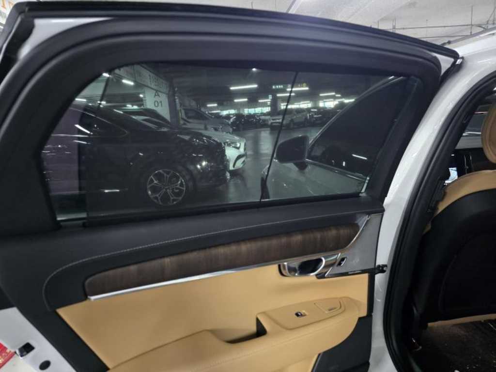 Volvo S90 - Vista 11