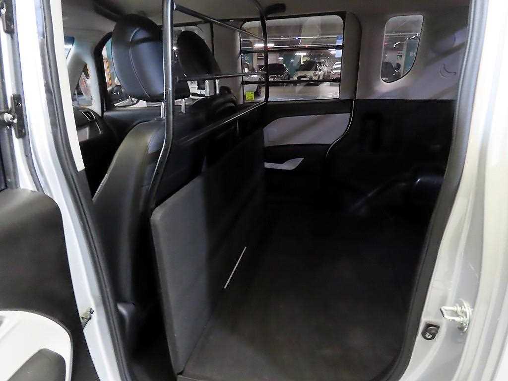 KIA Ray - Vista 9