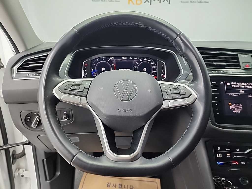 Volkswagen Tiguan - Vista 11