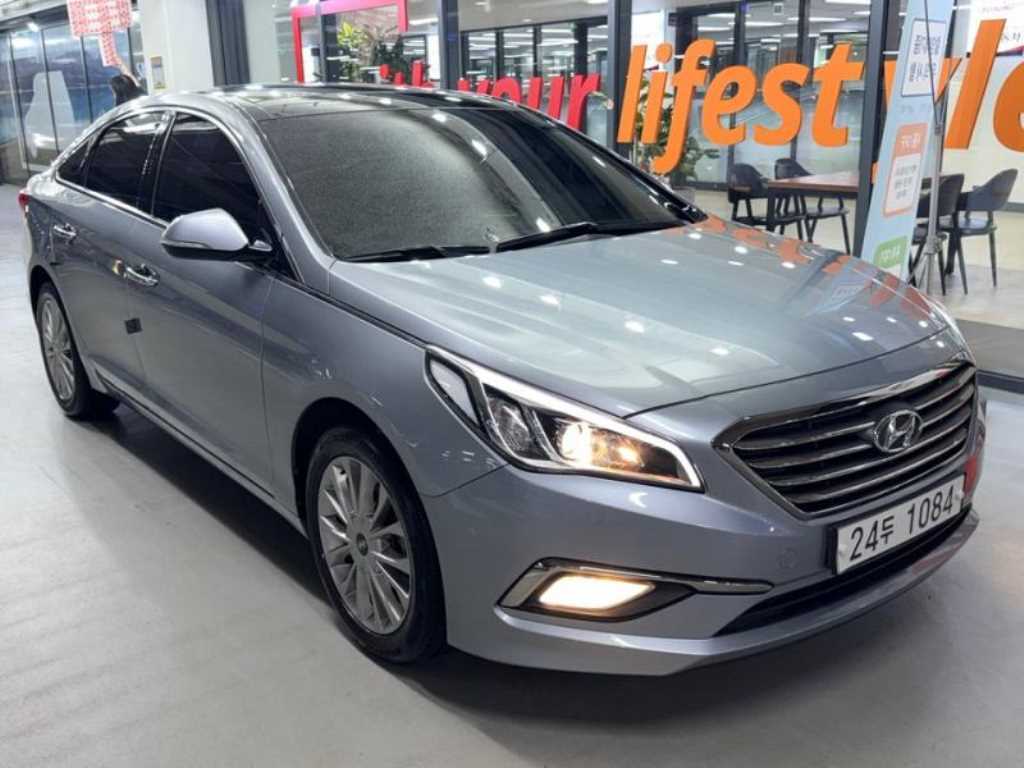 HYUNDAI Sonata - Vista 2