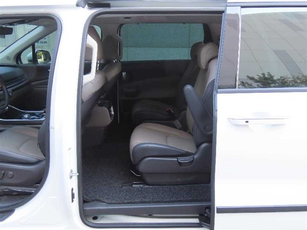 KIA Carnival 2024 Blanco - Importación desde Corea - HF Imports Iquique - Foto 16
