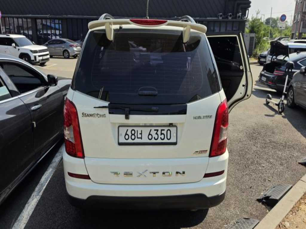 Ssangyong Rexton - Vista 3