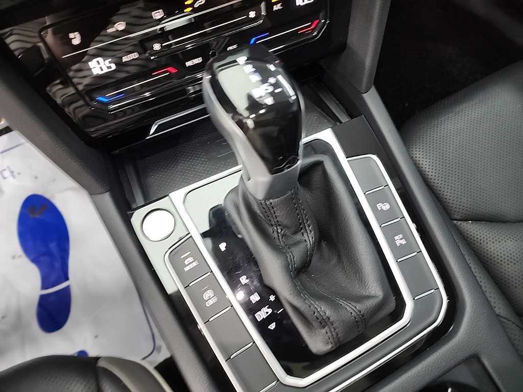 Volkswagen Arteon - Vista 11