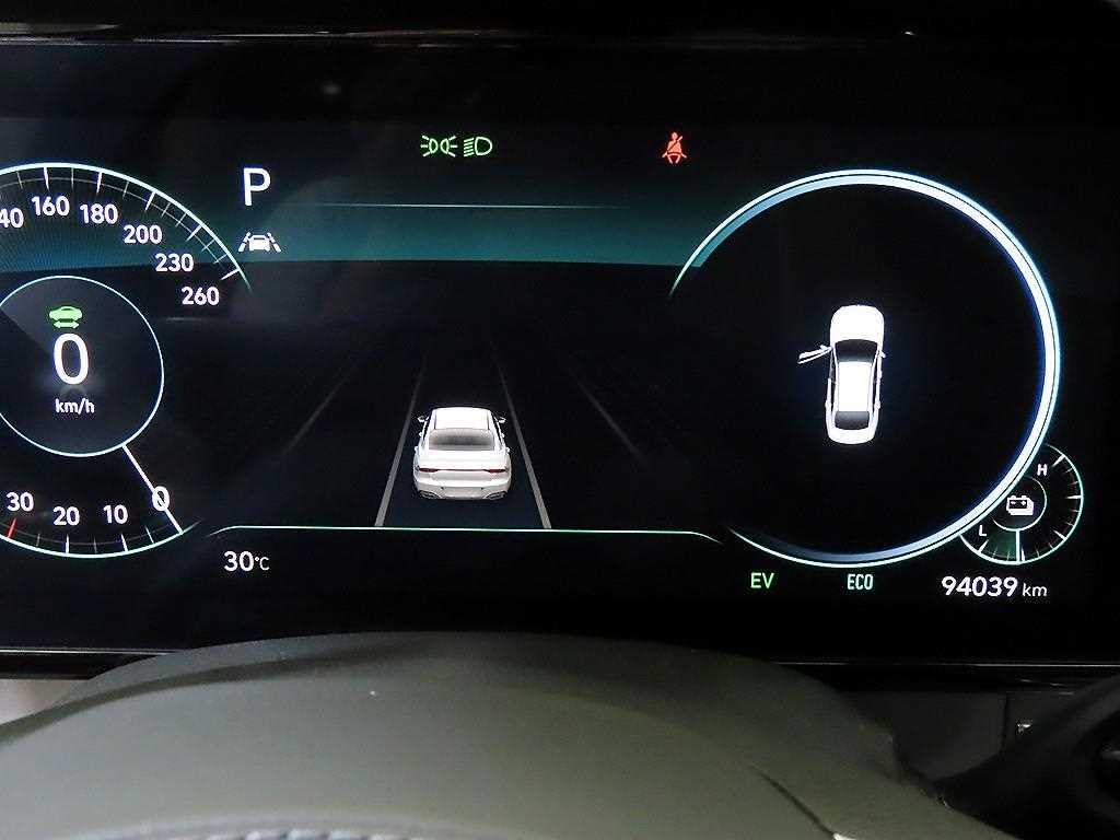 HYUNDAI Grandeur - Vista 11