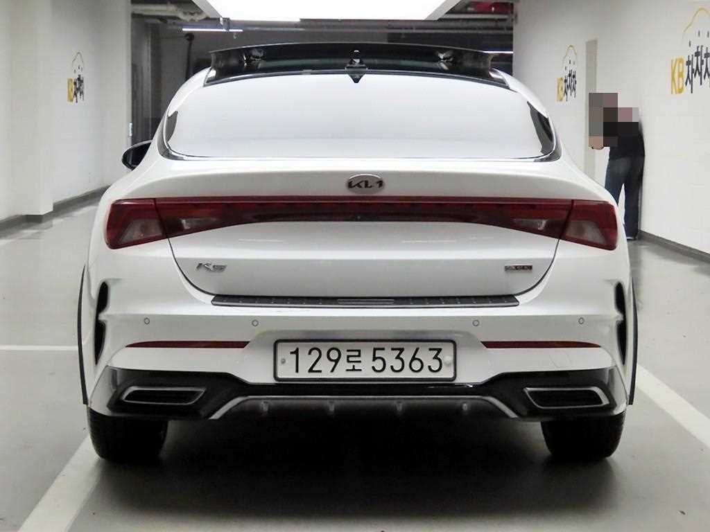 KIA K5 - Vista 2