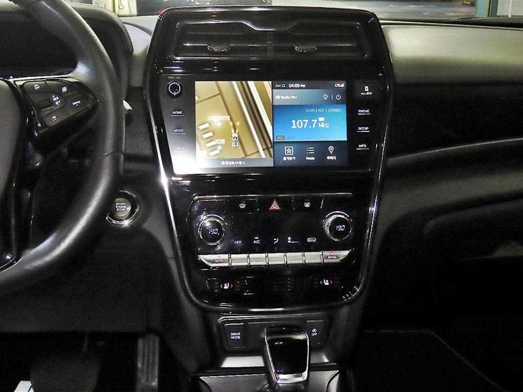 Ssangyong Tivoli 2022 the color of pearl - Importación desde Corea - HF Imports Iquique - Foto 13