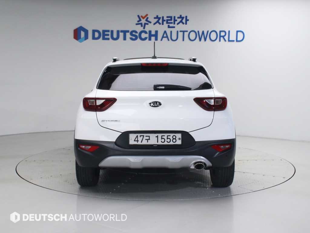 KIA Stonic - Vista 6