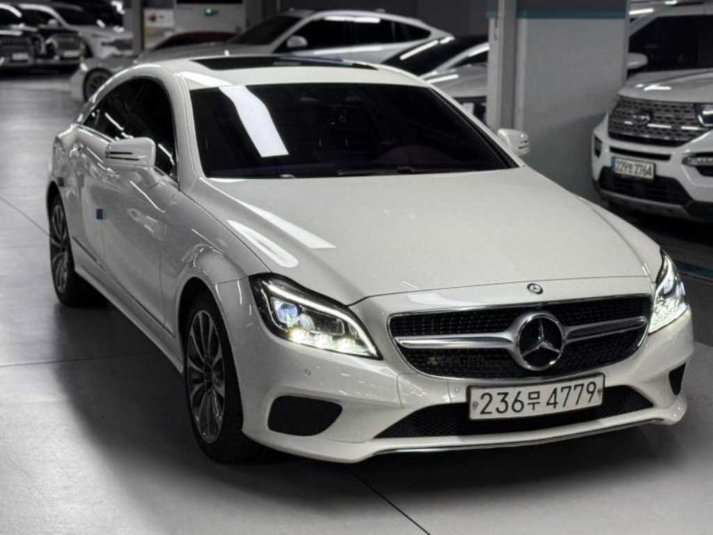 Mercedes Benz CLS Class - Vista 2