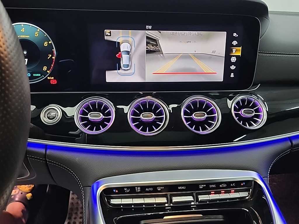 Mercedes Benz AMG GT - Vista 12
