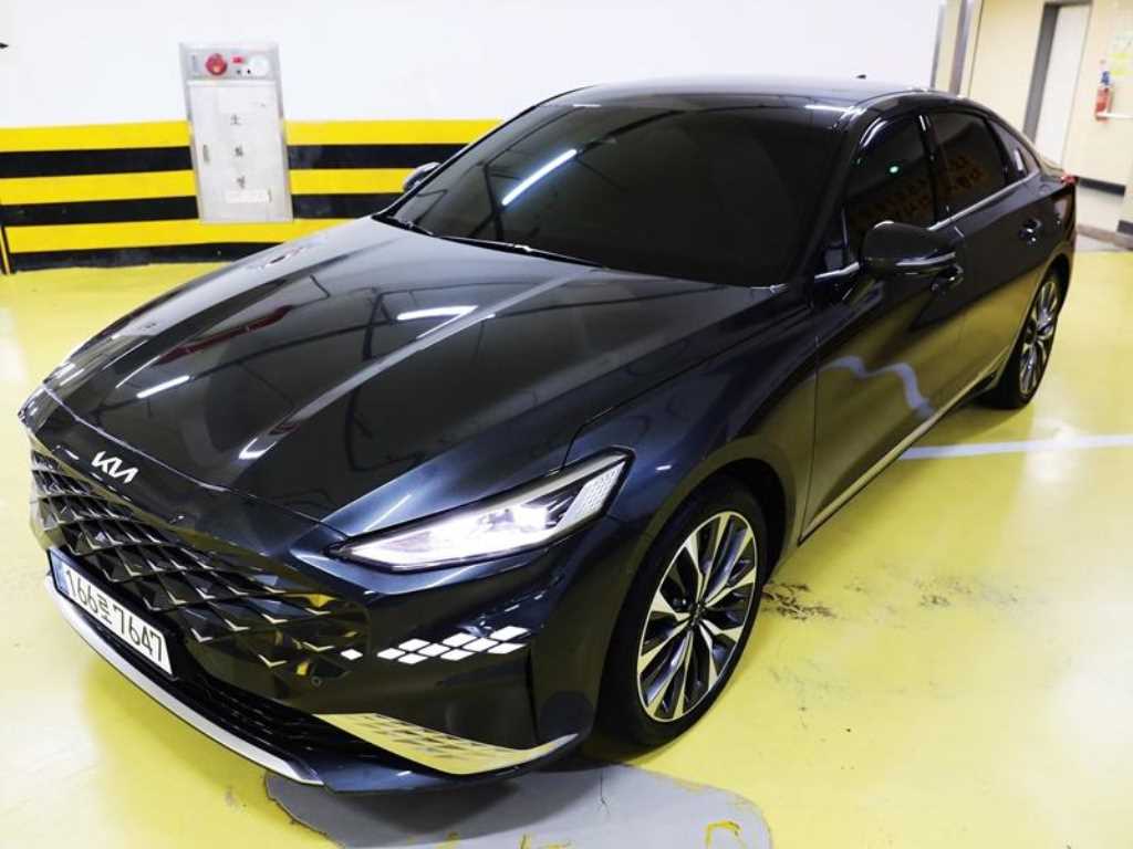 KIA K8 - Vista 3