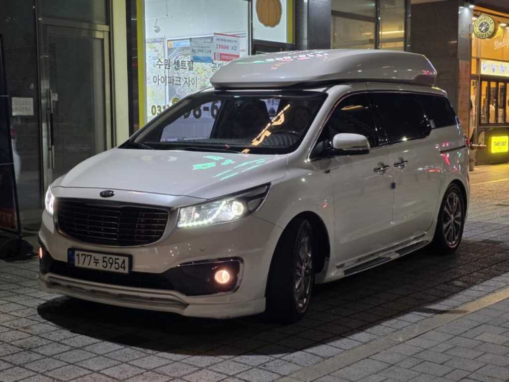 KIA Carnival 2018 - Importación desde Corea - HF Imports Iquique - Foto 1