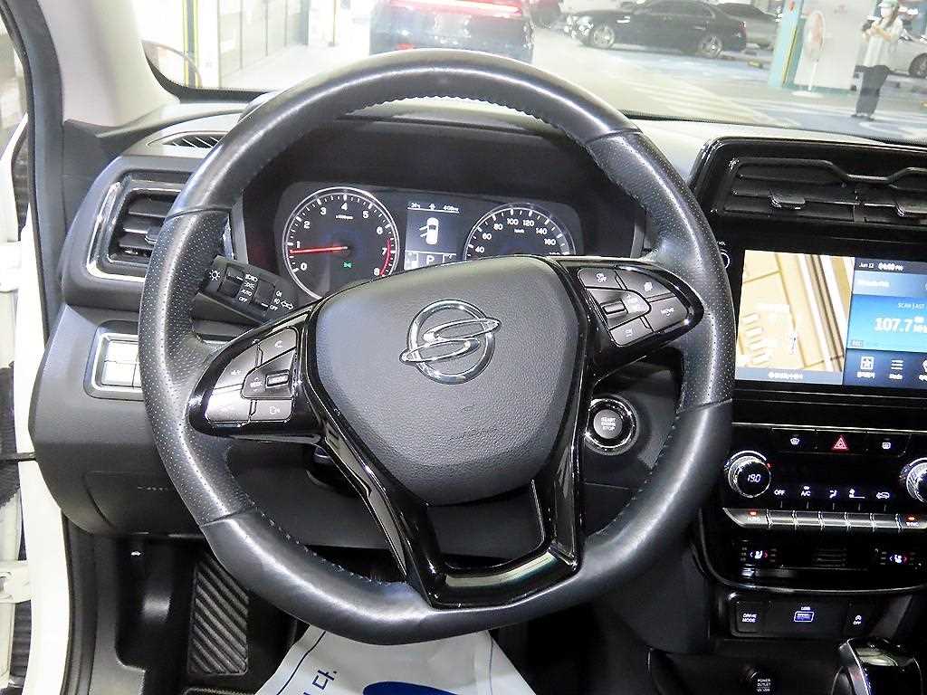 Ssangyong Tivoli - Vista 10