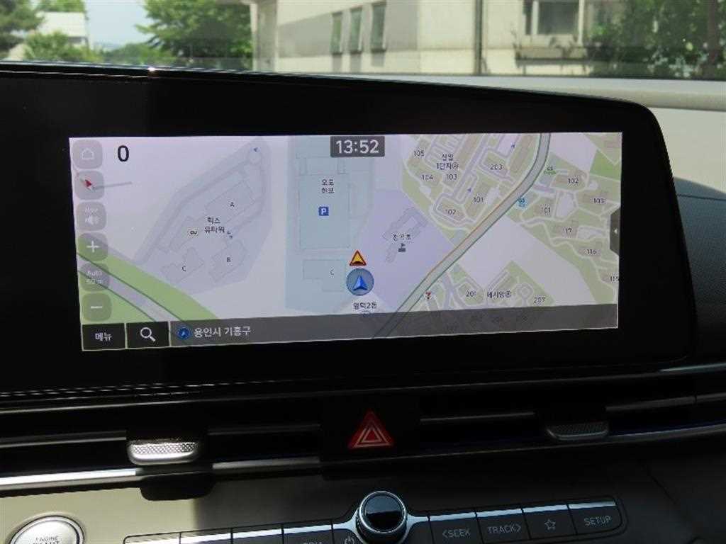 HYUNDAI Avante - Vista 10