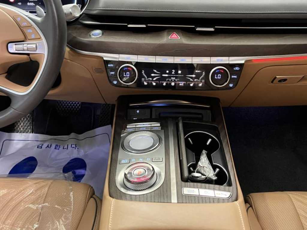 Genesis G80 - Vista 10