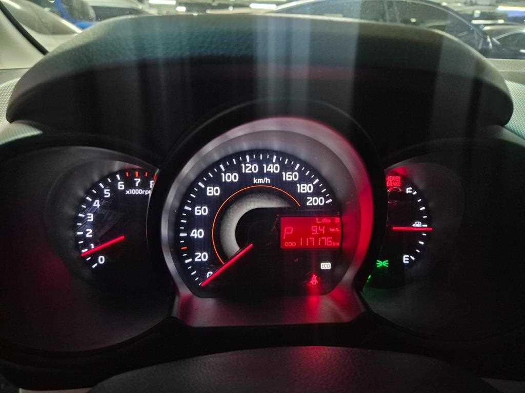 KIA Ray - Vista 8