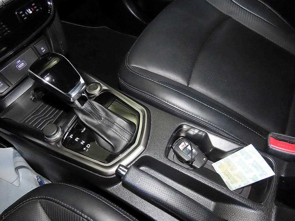 Ssangyong Tivoli 2022 the color of pearl - Importación desde Corea - HF Imports Iquique - Foto 14