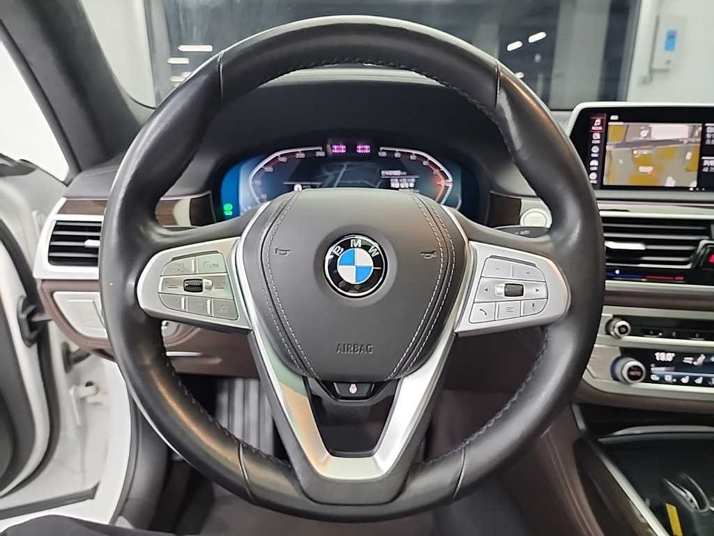 BMW 7 Series - Vista 11