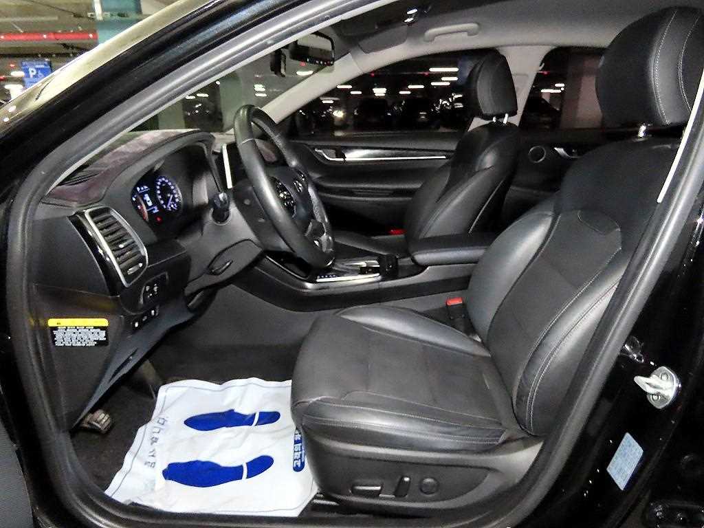 HYUNDAI Grandeur - Vista 8