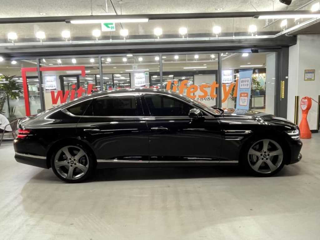 Genesis G80 - Vista 12