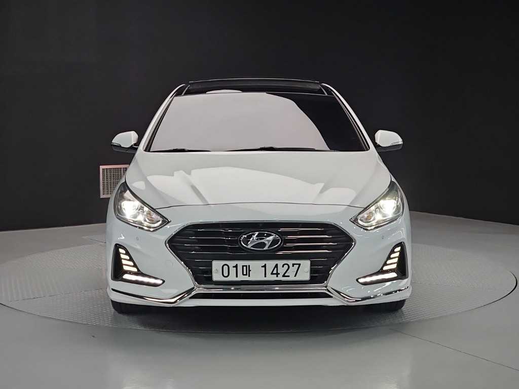 HYUNDAI Sonata - Vista 2