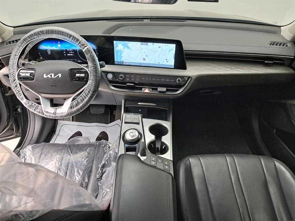KIA K8 - Vista 8