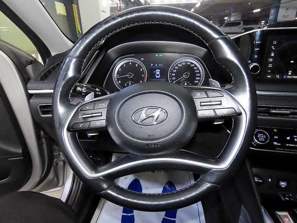 HYUNDAI Sonata - Vista 10