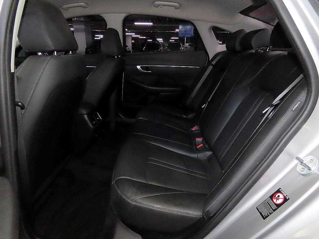 HYUNDAI Sonata - Vista 9