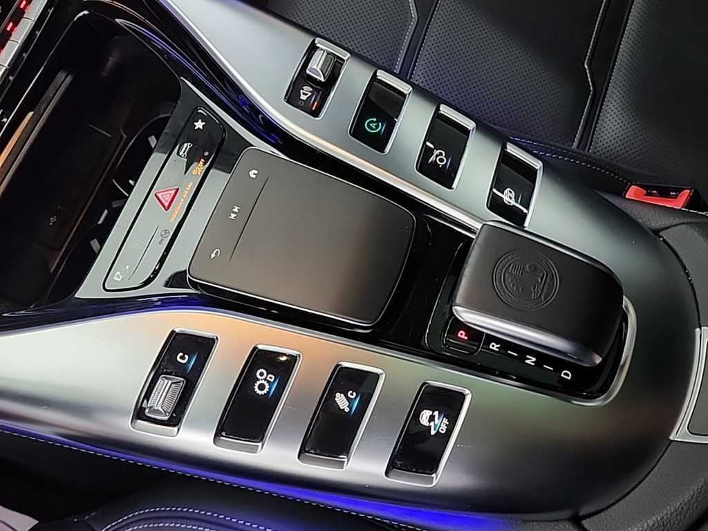 Mercedes Benz AMG GT - Vista 10